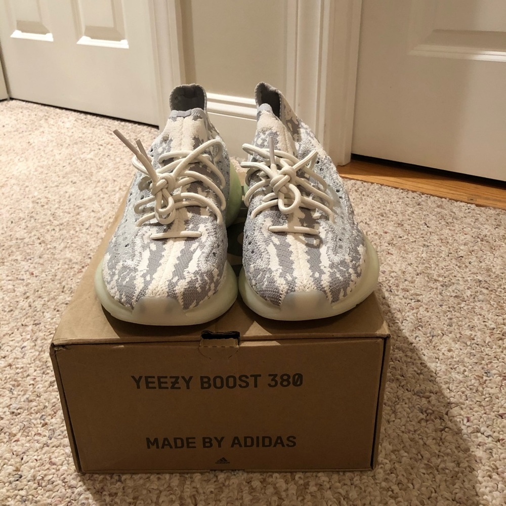 Yeezy Alien 380